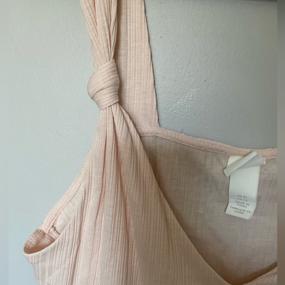 Pink H&M tank - Picture 2 of 4